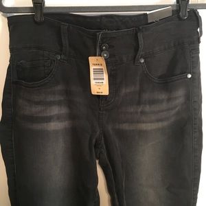 Torrid black wash jegging 12R NWT